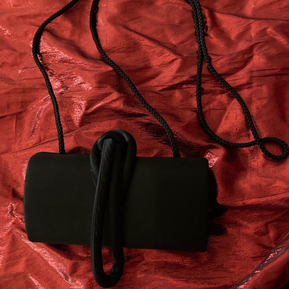 Evenings Wristlet Purse with shoulder strap option - Picture 2 of 6